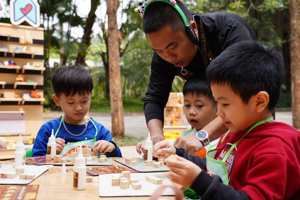 Một số sản phẩm và chủ đề tiêu biểu