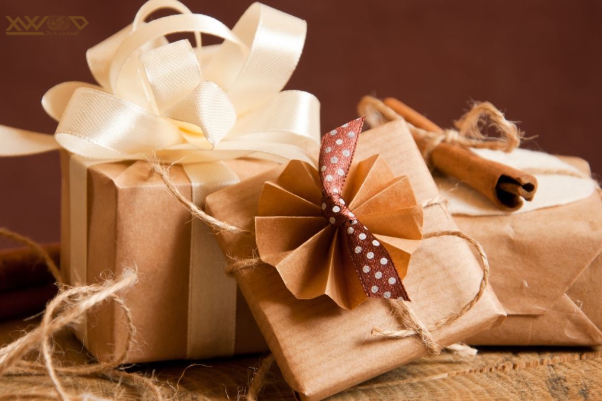 Nhu Cầu Về Quà Sinh Nhật Độc Đáo Và Sự Khác Biệt Của Chất Liệu Gỗ